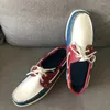 Casual Shoes 2024 Båt för män Bekväma lädersko Mens Mens Top Quality Adult Handmade Youth Fashion