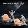 Astronaute Figurine Resin Spaceman Sculpture Modern Home Decor LED Spaceman Creative Night Light Decoration Givert Gift 240424