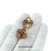 Designer luxe sieraden oorr earring high edition fanjia v gold 18k lucky clover bloem oorbellen mode veelzijdig kleurloos kleur