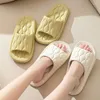 Slippers damesschoenen te koop 2024 Hoogwaardige Eva plus size paar dames zomer indoor antislip licht solide vrouwen sandalie