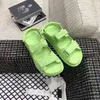 aaaaa tasarımcı terlik sandalet erkek kadın ayakkabı tokası siyah kahverengi pembe slaytlar kaydırıcı kadın gündelik sandal platform flip flop