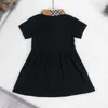 Recém-nascidos com tedas de verão de verão Tamanho do vestido 59-90 cm Terno de rastreamento de bebê com mangas curtas Lappel Bodysuit menina curta saia curta 24april