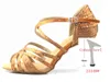 Sapatos de dança Bronze Rhinestone Latin Feminino Salas Ballroom Saltos Altos de 9cm Software de valsa VENDAÇÃO
