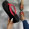 Sapatos casuais Flipes de cor sólida feminina deslize em férias minimalistas de férias de verão slides de praia