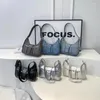 Totes Diseño del cinturón Bolso de hombro de cuero pequeño PU para mujeres 2024 Y2K Bolsos de moda coreanos y bolsos Femeninos Simples Crossbody Bolsas