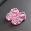 2024 Sandalen Zomer baby Babymeisjes Anticollision Peuter schoenen Soft Bottom echte leer kinderen kinderen strand