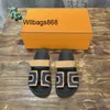 Designer Family Slifors Slipper CHYPRE Oran Sandals in pelle Summer Beach Classic Fahion Men Domen