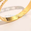 Brev Bangle Crystal Bangle Designer Armband Märke smycken Vogue Män kvinnor 18K Guldpläterad rostfritt stål Älskares presentband manschett Klassiska modegällor