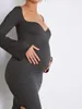 Casual klänningar gravid kvinna klänning fast färg långärmad bodycon sida slits höst vinter moderskap