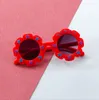 Meninas Óculos de sol Crianças de sol copos infantil lentes lentes de letra meninos flores espelho infantil de bebê óculos frios