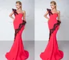 2018 Sexig Red Mermaid Prom Dresses One Shoulder Sweep Train Women Aftonklänningar Applique Lace Made in China Elegant Party Gown9697491