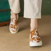 Casual skor slip på våren loafers naturlig hästhår plattform kvinna rund tå vulkaniserade kvinnor sneakers