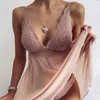 Dames slaapkleding hete sexy plus size sexy lingerie dames open kruis slpwear v nek zijden nachtdress sluleloze sling ondergoed kanten sex jurk y240426