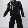 Mens 재킷 반짝이 가죽 재킷 잘 생긴 퍼포먼스 무대 복장 가을 우아한 영국 우수한 특허 가죽 재킷 240410