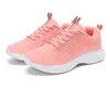 Gratis frakt män kvinnor löparskor mesh snörning andas andas svart rosa gröna grå herrtränare sport sneakers gai