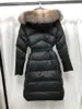 Veste d'hiver Femmes classiques Casual Down Coats Stylist extérieur veste chaude Hotted Big Fox Fur Collar parkas Outwear Black Green Brown