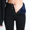 Frauen Jeans 2024 hohe Taille samt dicker weiblicher Winter dünne Stretchhose Mama Schwarze Jeanshosen mit Fleece