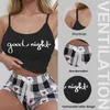 Kvinnors sömnkläder Tvådelat kvinnors sommarhem med rund nacken Suspender Letter Vest Bow Plaid Shorts Pyjama Set Y240426