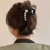 Clamps Cross Pearl Hair Clip for Women Fashion French Elegant Hairgrips Korean Style Hair Claw Clips Girls Hairpin New Hair Accessories Y240425