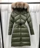 Veste d'hiver Femmes classiques Casual Down Coats Stylist extérieur veste chaude Hotted Big Fox Fur Collar parkas Outwear Black Green Brown