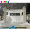 4,5x4,5 m (15x15ft) Moderna barn vuxna uppblåsbara vita studshus kommersiell kvalitet pvc bouncy ce ce bröllop bouncer med solskyddsskydd till salu