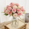 Fleurs décoratives rose décor de mariage en soie artificielle bride bride titulaire du bouquet hiver vintage pavone fausse fleur de fleur arrangement de salon