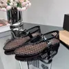 Designer Sandalen Dames schoenen Ballet Flats schoenen Luxuremerk Zomerschuifjes uitgehold uit Mesh Sandals Roman Vintage Rhinestone Dress Metallic Leatherina