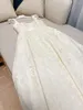 Sukienki swobodne Lingzhiwu Jacquard sukienka 2024 Summer francuski vintage kwadratowy kołnierz Krótka najwyższa jakość formalne białe wakacje