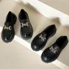 المتسكعون أحذية النساء ماري جينس جرينس شقق أخمص القدمين المتسابقين أوكسفوردز منصة غير رسمية للسلسلة المعدنية