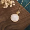 Kedjor 2024 China Style Necklace Copper Plated Coin Inlaid Imitation Hetian Jade Big White Round Women Halsband smycken 18 26mm