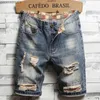 Herren Jeans Sommer Herren zerrissene Loch-Design Denim Shorts Lose und gerade Capris Casual Bebgar Design Hip-Hop Plus Size Shortsl2404