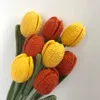 Knity Tulips Flowerted Artificial Flower Bukiet Dekoracja ślubna ręcznie tkane domowe udekorowanie prezentów świątecznych 240424