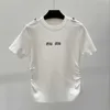 Kvinnors t-shirtdesigner 24 vår/sommar ny mångsidig casual modebrev broderad veckad knapp stickad skjorta korta ärmar dpti