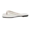 Slippers 2024 Pearl Flip Flops Glitter Rhinestone Slides Women Shiny Beach Shoes Fashion Square Toe Summer Clip Sandals