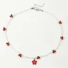 Choker Sweet Cute Cherry Beads Collier Femmes Fashion Alloy Allaire Red Flower Pendant Pendant pour la fête Bijoux