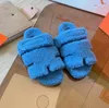 Lady Furry Teddy Bear Fuzzy Sandals Sandals Luxury Office Designer Sandale Fashion Hiver Pantoufles Gift pour femmes Slipper Cool Orange Tlides Tazz Taze Casual Shoe Size35-42