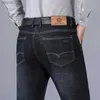 Heren jeans nieuw aangekomen herendens spijkerbroek rechtopvolgende hoogwaardige zakelijke casual werk ol plus size dagelijkse cool pantsl2404