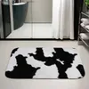 Alfombra de franela de alfombra con patrón de vaca al pie absorbente anti -slip de alfombra gruesa para la ducha de baño 40 * 60 cm Q240426
