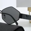 Maintenant des lunettes de soleil designer Classic Eyeglass Goggle Outdoor Beach Sun Sunes For Man Woman Mix Color Facultative Sunglasse Brand Logo Top 226