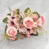 Dekorativa blommor Vacker Fake Flower Not Wither Diy Artificial Bouquet Rose Home Decoration