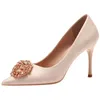 Chaussures habillées Femelle à talons hauts 2024 Mariage pointu Perle Red Bridal Chic et élégante femme chaussure de chaussures Pumps 43