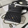 Sac fourre-tout haute définition Xiaoxiangjia boucle magnétique fin classique ringge ringge double chaîne simple oblique croix caviar femme