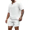 Mode losse outfits Mens Solid Color Casual korte mouwen Tops en shorts Men Tweedelig sets Summer Vintage Male Spring 240415