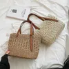 Borsa per tessitura di cannuccia alla moda per donne Summer Borse Borse Borse Spehing Shopping Casual Vacate Bag di spiaggia 240418