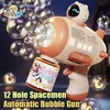 Bubble Machine Rocket Helautomatiska 12 hål Form Spaceman Blower With Light Bubble Gun Boys Girls Toys Childrens Day Gift 240425