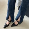 Scarpe casual punta punta a basso tacco da donna con fibbia cintura di fibbie per la moda di lavoro a colori solido festa di lavoro zapatos para mujer