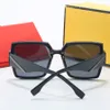Büyük boy tasarımcı güneş gözlükleri Polarize güneş gözlükleri kadınlar Moda Güneş Gözlüğü Kadın Gözlükleri Goggle Adumbral 4 Renk Seçeneği gözlükler