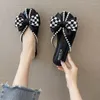 Slippers Taille 35-43 Chaussures décontractées coréennes fermées à l'orteil pour les femmes Portez-vous Perle Perle Plat Bottom Peep-Toe