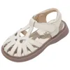 Mädchen Sandalen Sommerlicht Luxus Mode weicher Boden Nicht-Rutsch-Prinzessin Schuhe All-Match Childrens Schuhe Boutique 240416