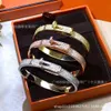 High-End-Luxus H Home Bangle Kelly Armband 925 reines Silber elektropliert 18K Goldknopf Voll Diamant Elegant Mode einfaches süßes Paar